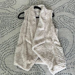 Jolt Cozy Faux Fur Draped Open Front Cardigan Vest S Plush Boho Ivory